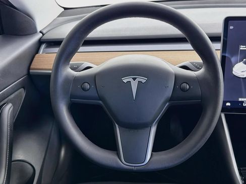 Used 2020 Tesla Model 3 Standard Range Plus RWD image 14