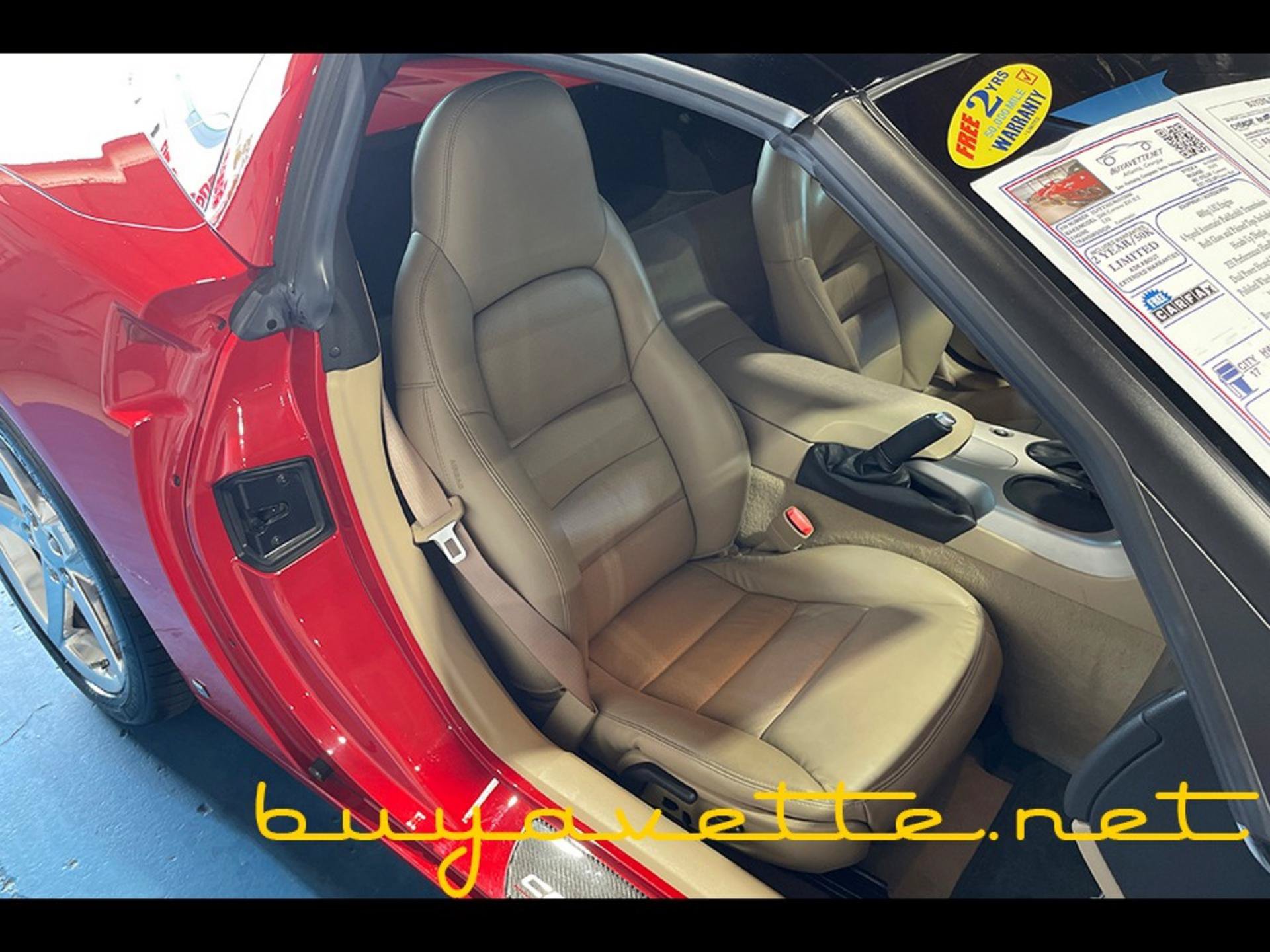 Used 2006 Chevrolet Corvette Coupe w/ Preferred Equipment Group RWD image 21