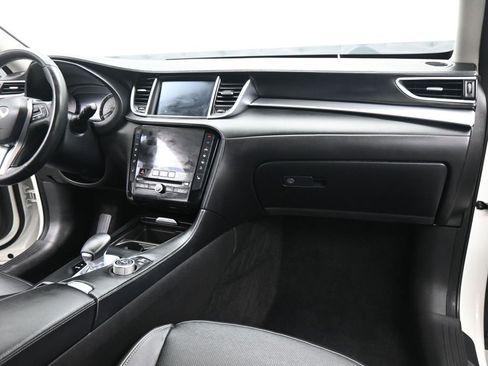 Used 2021 INFINITI QX50 Sensory image 3