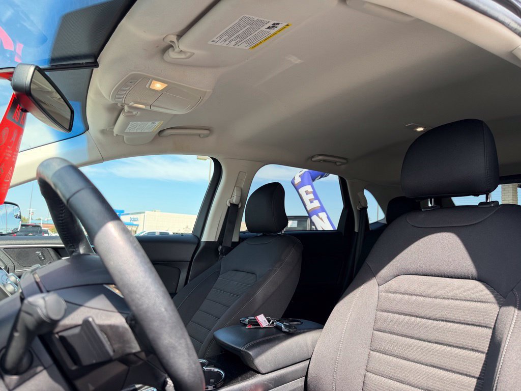 Used 2016 Ford Edge SEL FWD image 16