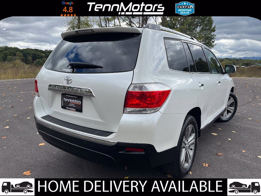 Used 2011 Toyota Highlander Limited w/ Tow Pkg FWD image 4