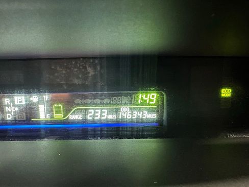 Used 2012 Toyota Prius V Three FWD image 24