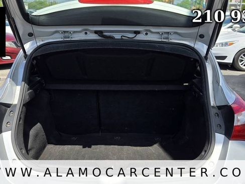 Used 2016 Hyundai Elantra GT FWD image 25