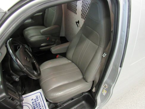 Used 2020 Chevrolet Express 2500 Extended w/ Driver Convenience Package RWD image 38