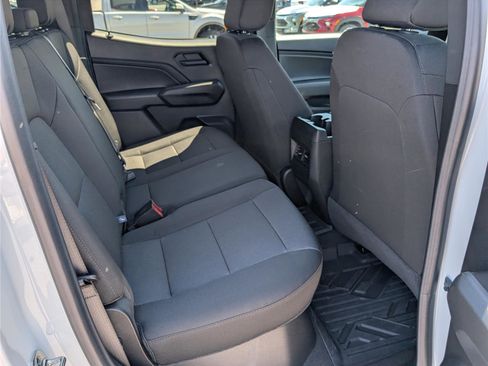 Used 2024 Chevrolet Colorado Trail Boss w/ Technology Package image 11