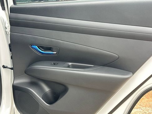 New 2026 Hyundai Tucson SEL FWD image 17