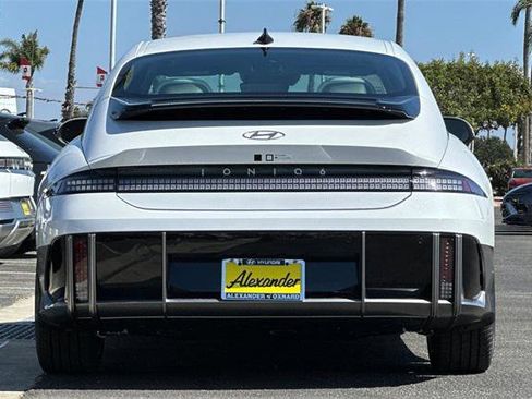 New 2025 Hyundai Ioniq 6 SEL image 5