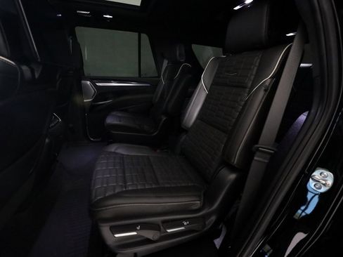 Used 2025 Cadillac Escalade V image 15