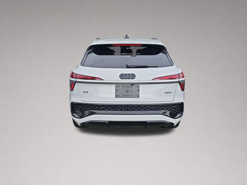 New 2026 Audi Q3 quattro 2.0T AWD/4WD image 2