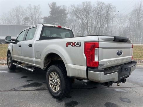 Used 2017 Ford F250 XL w/ STX Appearance Package image 2
