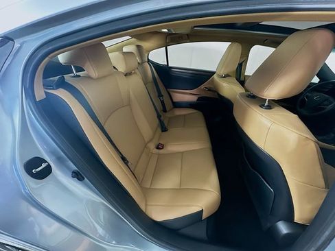 Used 2023 Lexus ES 350 w/ Premium Package FWD image 24