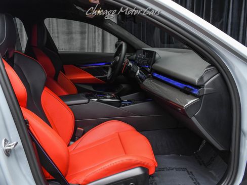 Used 2025 BMW M5 w/ Carbon Package image 21