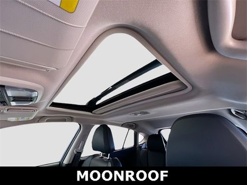 Used 2023 Subaru Crosstrek 2.5i Limited image 7