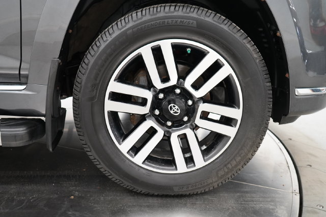 Used 2021 Toyota 4Runner Limited AWD/4WD image 52