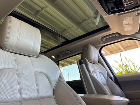 Used 2015 Land Rover Range Rover Sport HSE image 16