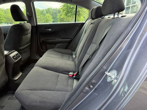 Used 2015 Honda Accord EX image 38