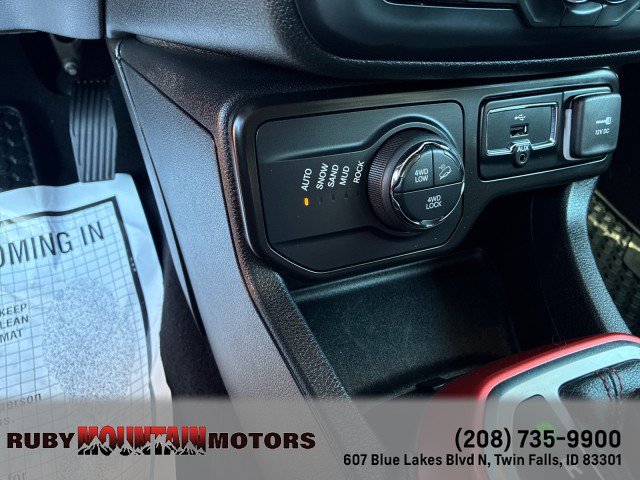 Used 2020 Jeep Renegade Trailhawk AWD/4WD image 23