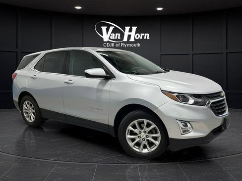 Used 2020 Chevrolet Equinox LT w/ LPO, Floor Liner Package FWD image 1