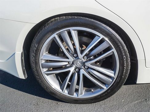 Used 2016 INFINITI Q50 Hybrid w/ Technology Package image 8