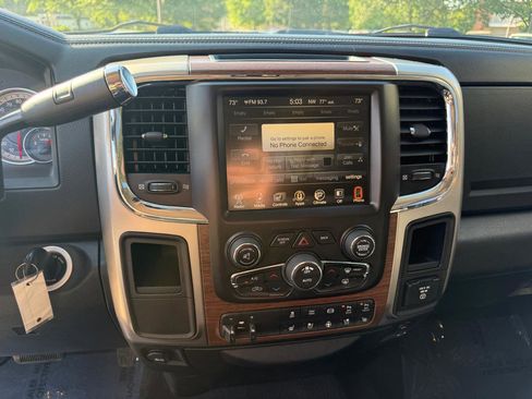 Used 2016 RAM 3500 Laramie image 18