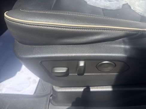 Used 2022 Chevrolet Tahoe Premier w/ Max Trailering Package image 15