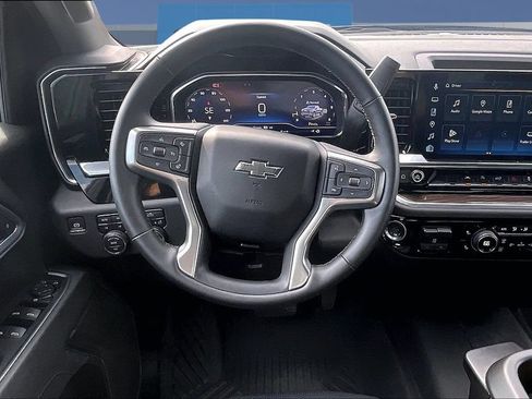 Used 2025 Chevrolet Silverado 1500 RST w/ Z71 Off-Road Package AWD/4WD image 9