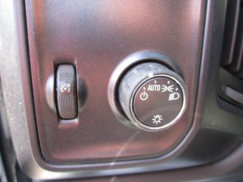 Used 2019 Chevrolet Silverado 2500 W/T w/ WT Convenience Package AWD/4WD image 11