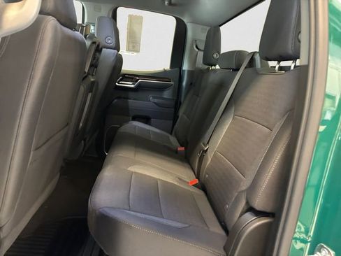 New 2026 GMC Sierra 1500 SLE image 14