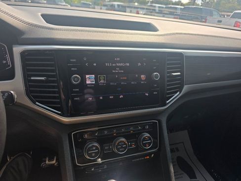 Used 2019 Volkswagen Atlas SEL R-Line FWD image 20