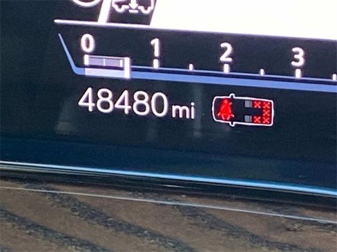 Used 2021 Cadillac Escalade Premium Luxury Platinum image 21