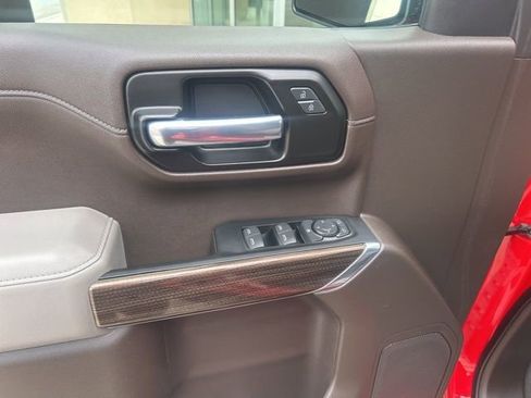 Used 2022 Chevrolet Silverado 1500 LT image 13
