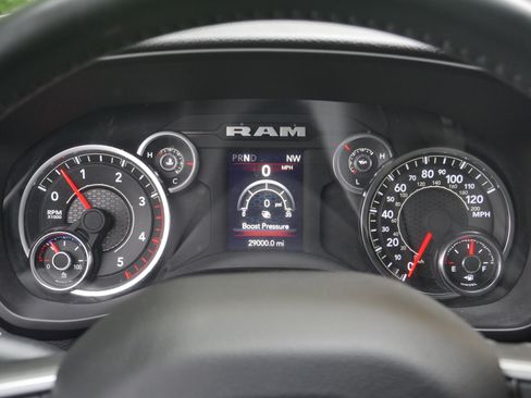Used 2024 RAM 3500 Big Horn w/ Towing Technology Group AWD/4WD image 8