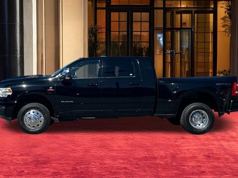 Used 2024 RAM 3500 Laramie w/ Sport Appearance Package image 3