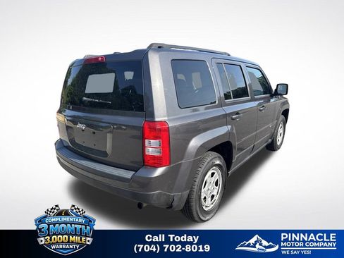 Used 2016 Jeep Patriot Sport w/ Power Value Group FWD image 4
