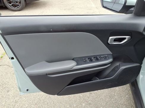 Used 2025 Kia K4 FWD image 12