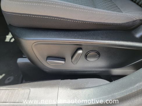 Used 2021 Ford Escape SE w/ Convenience Package image 16