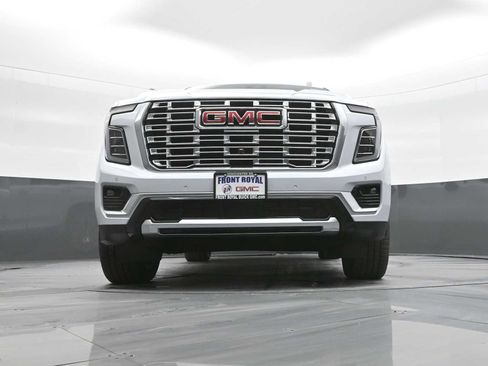 New 2026 GMC Yukon Denali w/ Sun & Power Step Package AWD/4WD image 39