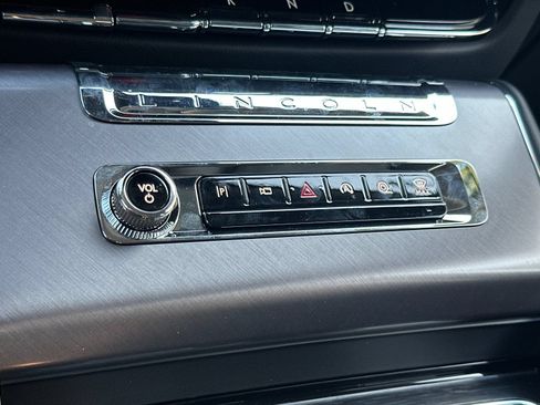 New 2026 Lincoln Aviator 2WD image 17