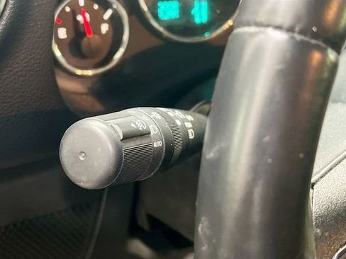 Used 2016 Jeep Wrangler Unlimited Sahara w/ Connectivity Group AWD/4WD image 13
