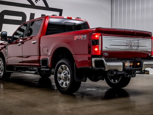 Used 2025 Ford F350 King Ranch w/ Chrome Package image 36