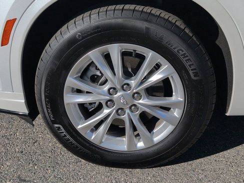 Used 2025 Cadillac XT6 Luxury FWD image 36