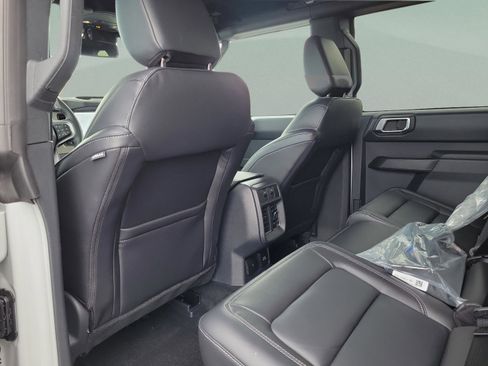 New 2026 Ford Bronco Outer Banks AWD/4WD image 11