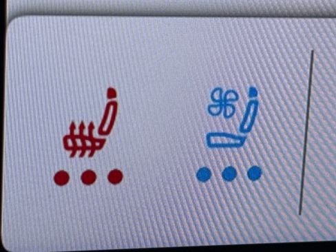 Certified 2025 Volkswagen Atlas SEL Premium R-Line image 35