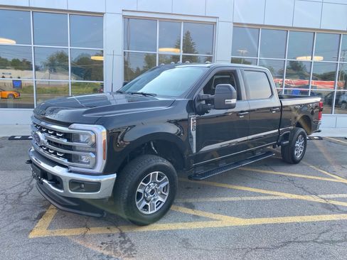 Used 2026 Ford F250 Lariat AWD/4WD image 1