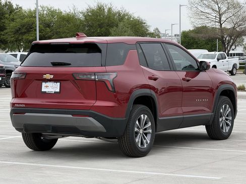 New 2026 Chevrolet Equinox LT image 4