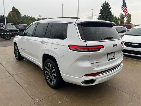 Certified 2021 Jeep Grand Cherokee L Overland w/ Luxury Tech Group IV AWD/4WD image 4
