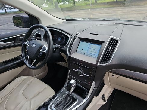 Used 2016 Ford Edge Titanium w/ Equipment Group 301A AWD/4WD image 13