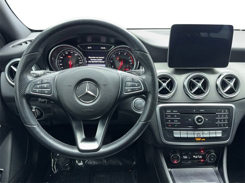 Used 2020 Mercedes-Benz GLA 250 image 17