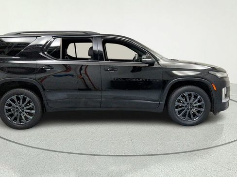 Used 2023 Chevrolet Traverse RS FWD image 6