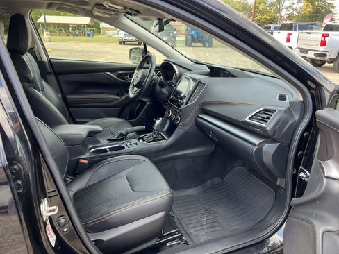 Used 2019 Subaru Crosstrek 2.0i Limited w/ Popular Package #4 image 17